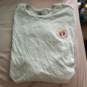 Cream colored Hang ten Mens shirt